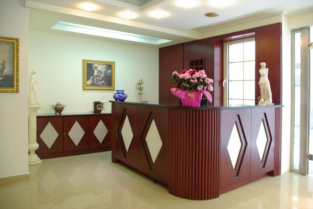 Hotel Chronis Paralía 외부 사진